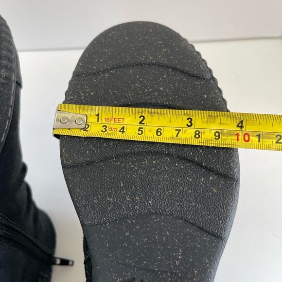 Clarks Suede Ankle Boots Black Booties - Picture 4 of 16